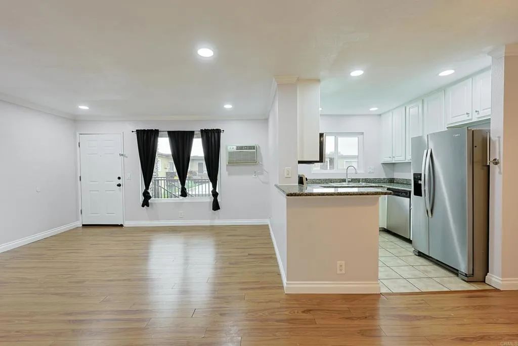 620 E Lexington Street East 16, El Cajon, CA 92020