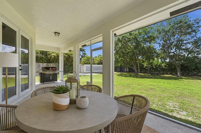 18220 N 90th St Street N, Loxahatchee, FL 33470