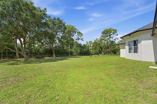 18220 N 90th St Street N, Loxahatchee, FL 33470