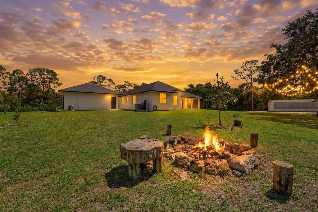 18220 N 90th St Street N, Loxahatchee, FL 33470