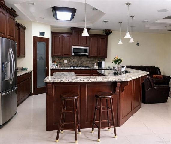 1204 Manzano Lane, Edinburg, TX 78539