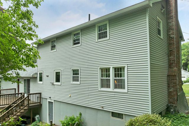 15 Spencer Drive, Nashua, NH 03062