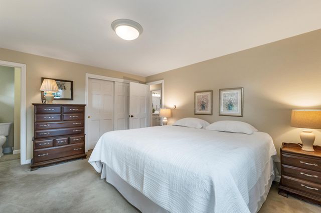 15 Spencer Drive, Nashua, NH 03062