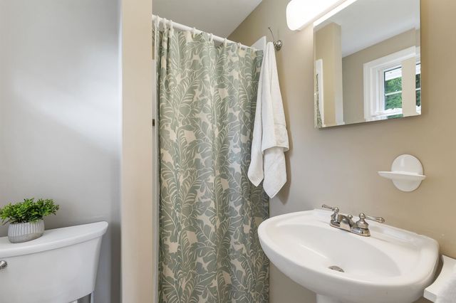 15 Spencer Drive, Nashua, NH 03062
