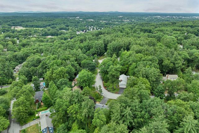 15 Spencer Drive, Nashua, NH 03062