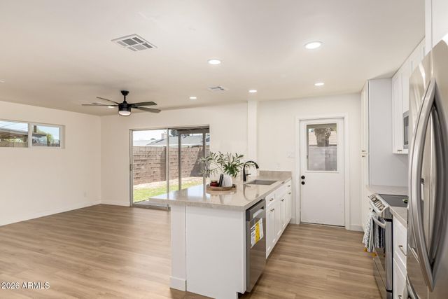 3 E ERIE Drive, Tempe, AZ 85282