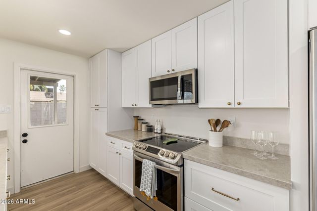 3 E ERIE Drive, Tempe, AZ 85282