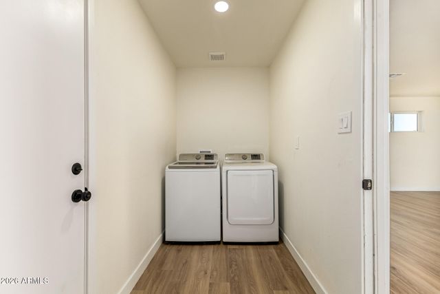 3 E ERIE Drive, Tempe, AZ 85282