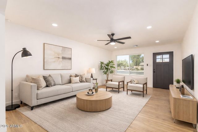 3 E ERIE Drive, Tempe, AZ 85282