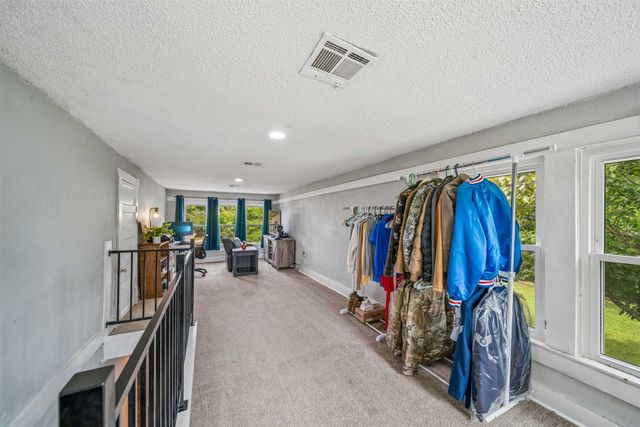 712 N Seminole Avenue, Claremore, OK 74017