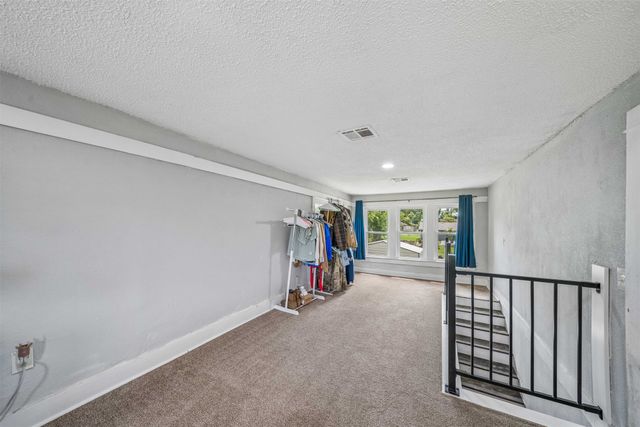 712 N Seminole Avenue, Claremore, OK 74017