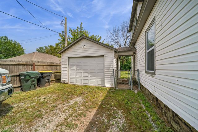 712 N Seminole Avenue, Claremore, OK 74017