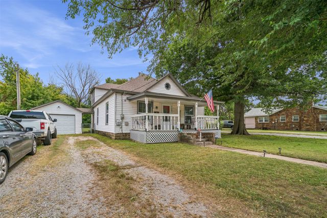 712 N Seminole Avenue, Claremore, OK 74017
