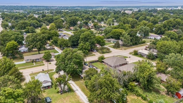 712 N Seminole Avenue, Claremore, OK 74017