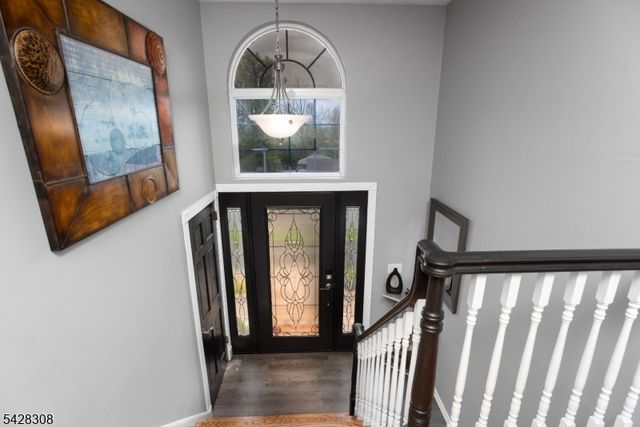 13 Forest Ln, Green Brook Twp., NJ 08812