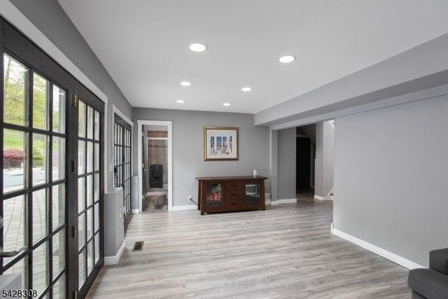 13 Forest Ln, Green Brook Twp., NJ 08812