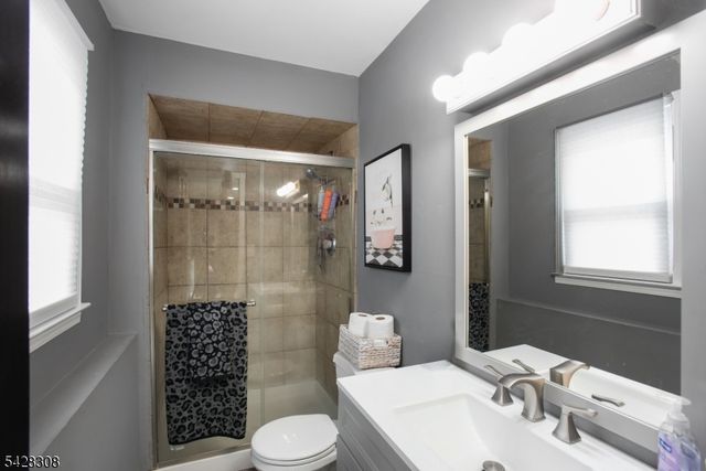 13 Forest Ln, Green Brook Twp., NJ 08812