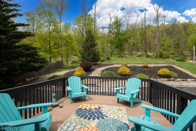 13 Forest Ln, Green Brook Twp., NJ 08812