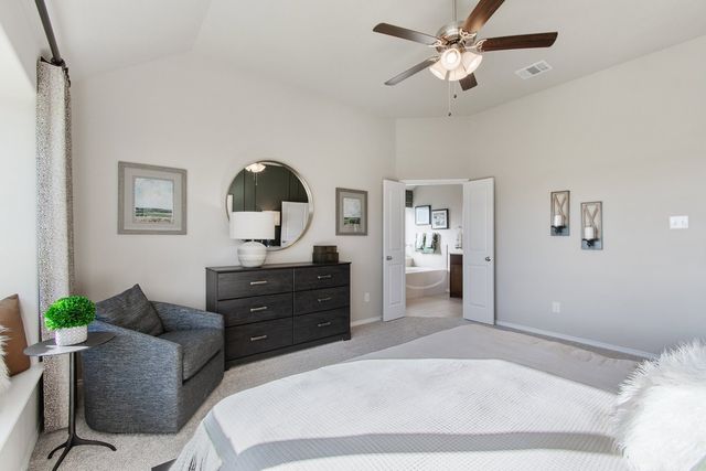 1009 Stonehaven Lane, Crowley, TX 76036