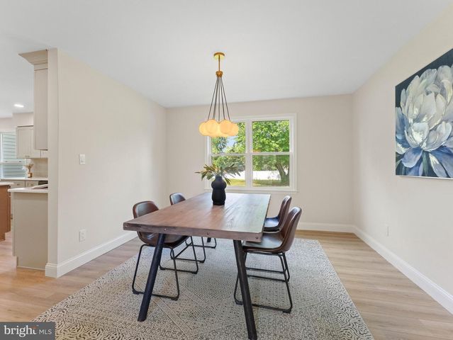104 MCKINLEY AVE, Blackwood, NJ 08012