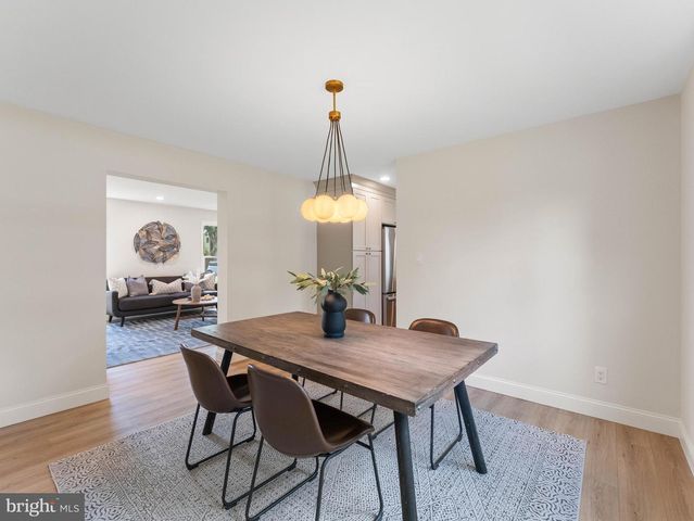 104 MCKINLEY AVE, Blackwood, NJ 08012