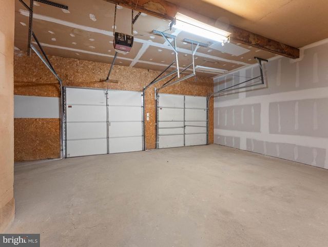 104 MCKINLEY AVE, Blackwood, NJ 08012