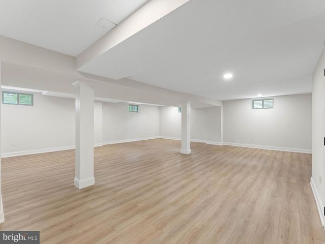 104 MCKINLEY AVE, Blackwood, NJ 08012