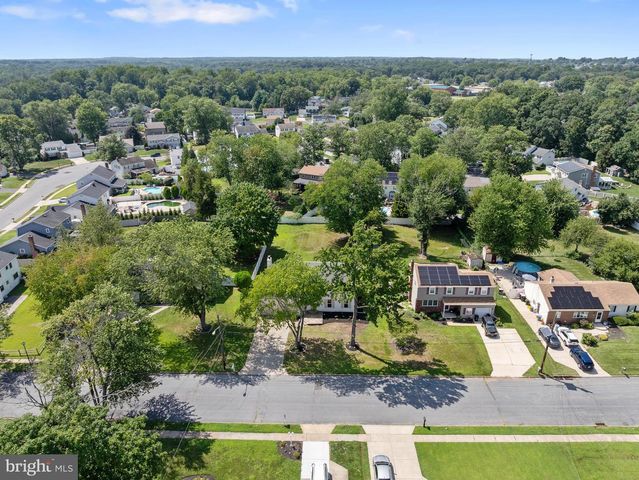 104 MCKINLEY AVE, Blackwood, NJ 08012