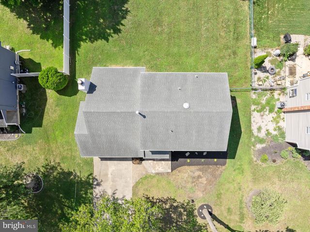 104 MCKINLEY AVE, Blackwood, NJ 08012