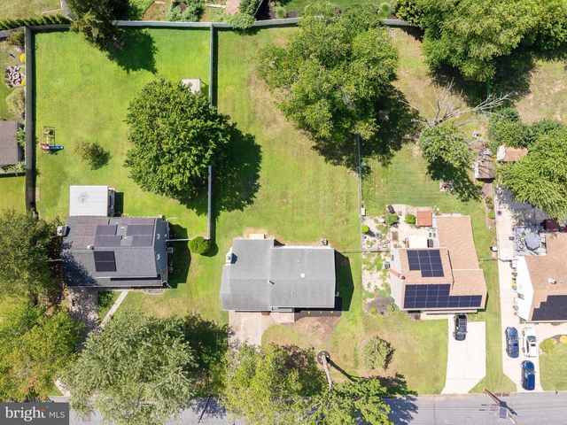 104 MCKINLEY AVE, Blackwood, NJ 08012