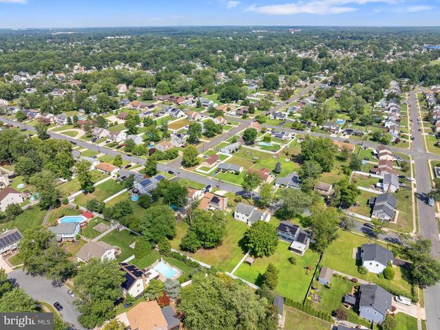 104 MCKINLEY AVE, Blackwood, NJ 08012