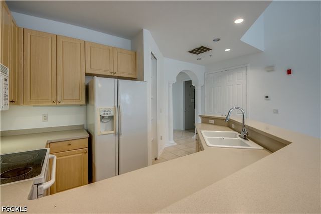 15250 Riverbend BLVD 204, North Fort Myers, FL 33917
