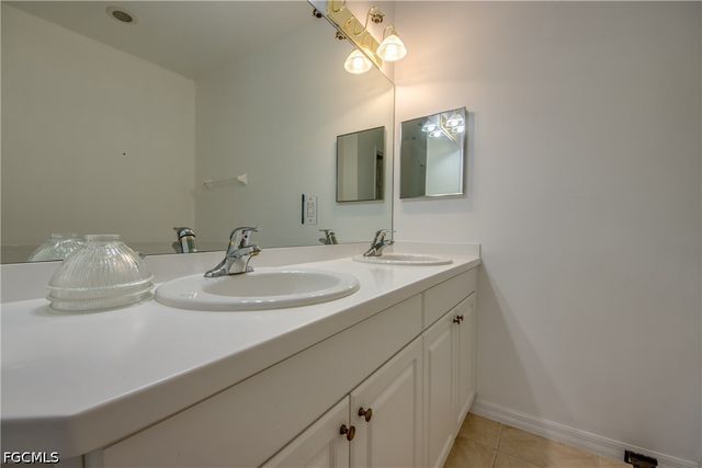 15250 Riverbend BLVD 204, North Fort Myers, FL 33917