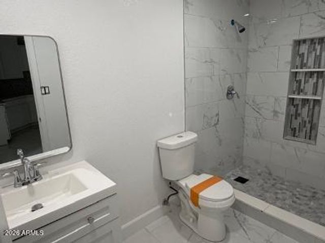 2714 N 40TH Avenue, Phoenix, AZ 85009