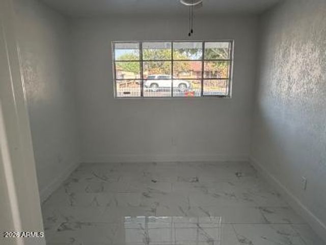 2714 N 40TH Avenue, Phoenix, AZ 85009