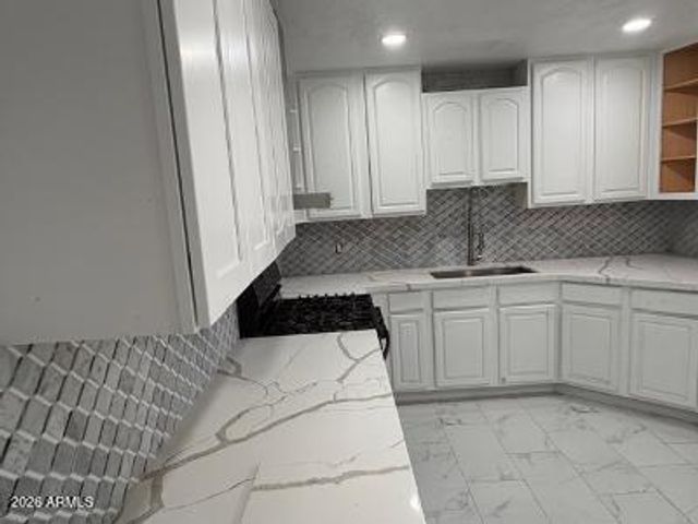 2714 N 40TH Avenue, Phoenix, AZ 85009