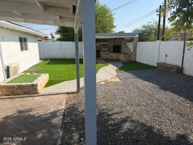 2714 N 40TH Avenue, Phoenix, AZ 85009