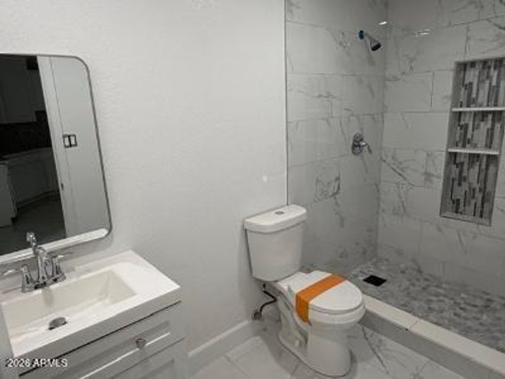 2714 N 40TH Avenue, Phoenix, AZ 85009 — photo 2