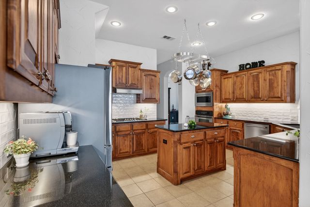 9713 Brewster Lane, Fort Worth, TX 76244