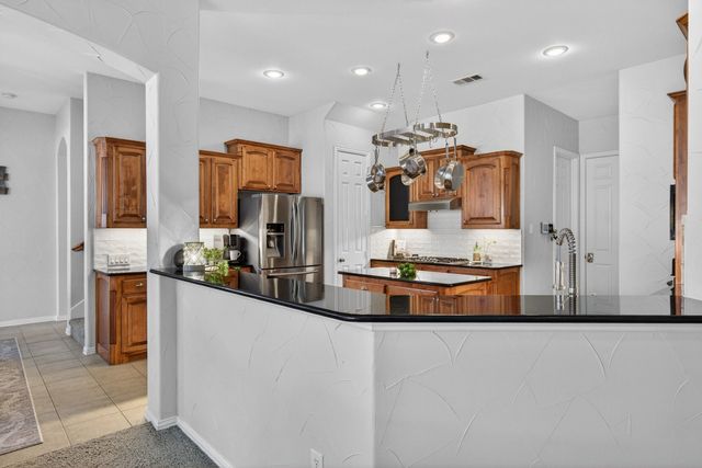 9713 Brewster Lane, Fort Worth, TX 76244