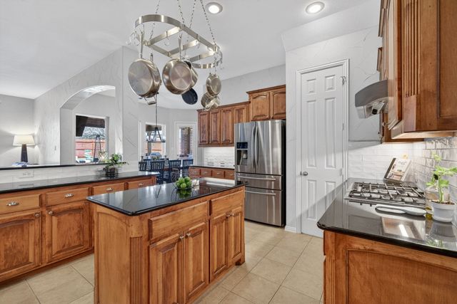 9713 Brewster Lane, Fort Worth, TX 76244