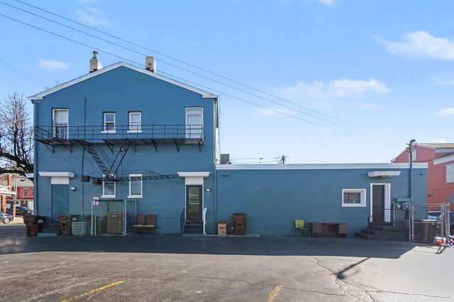 241 E 10th Street, Newport, KY 41071