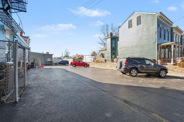 241 E 10th Street, Newport, KY 41071
