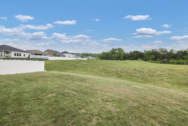 2453 Prairie Hill Dr, Antioch, TN 37013