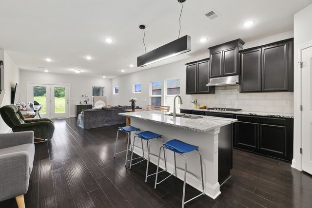 2453 Prairie Hill Dr, Antioch, TN 37013