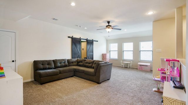 4328 Oak Chase Drive, Fort Worth, TX 76244