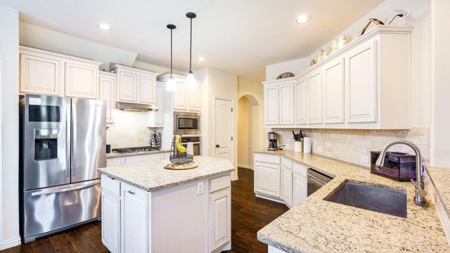 4328 Oak Chase Drive, Fort Worth, TX 76244