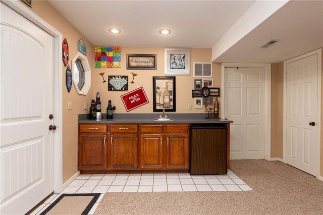 1303 Telford Drive, Liberty, MO 64068