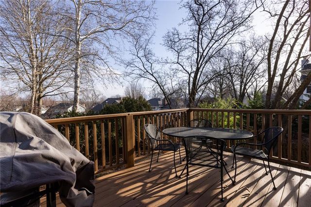 1303 Telford Drive, Liberty, MO 64068