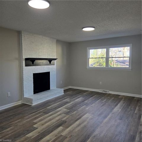 4218 Bramlet Place, Greensboro, NC 27407